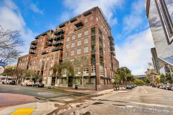 877 Island Ave Unit 206