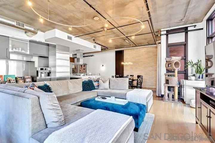 877 Island Ave Unit 206
