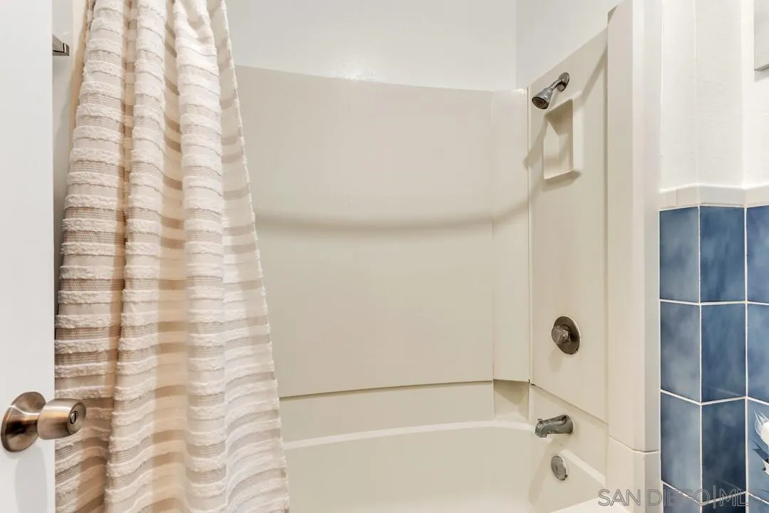 4245 Asher St Unit 64