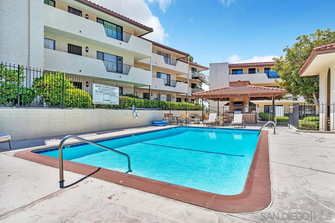 4245 Asher St Unit 64