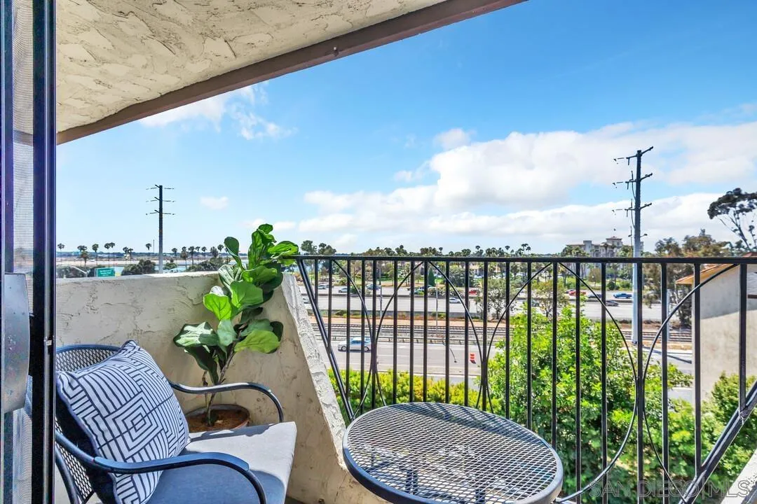 4245 Asher St Unit 64