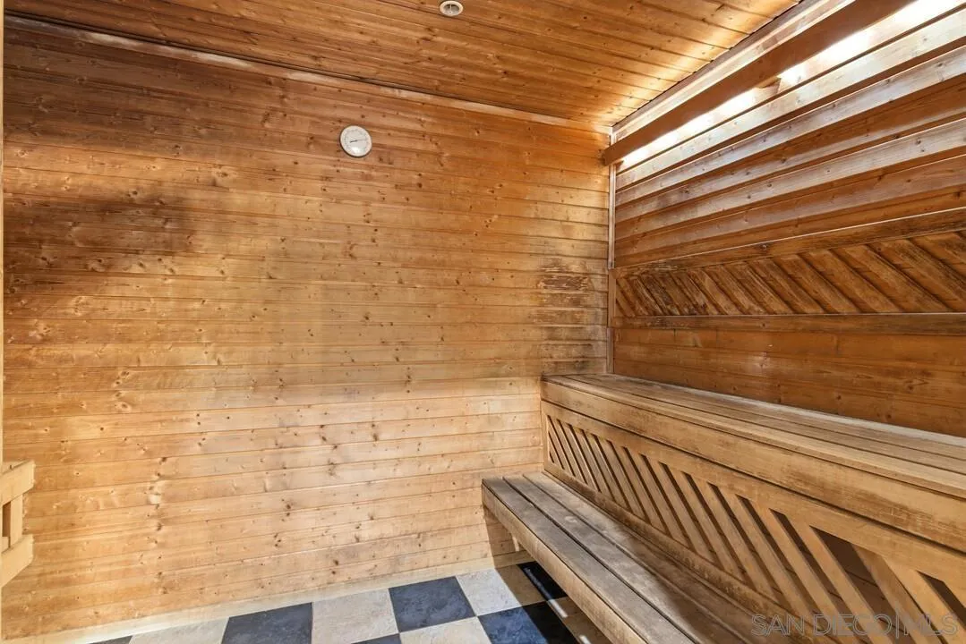 1480 Broadway Unit 2609