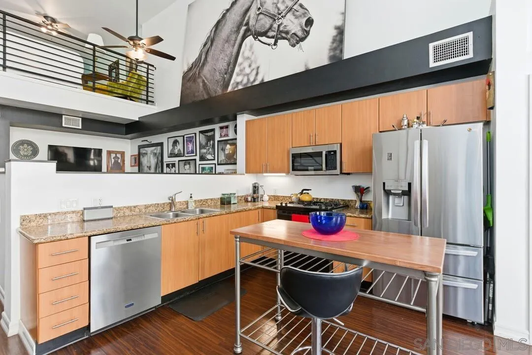 1480 Broadway Unit 2609