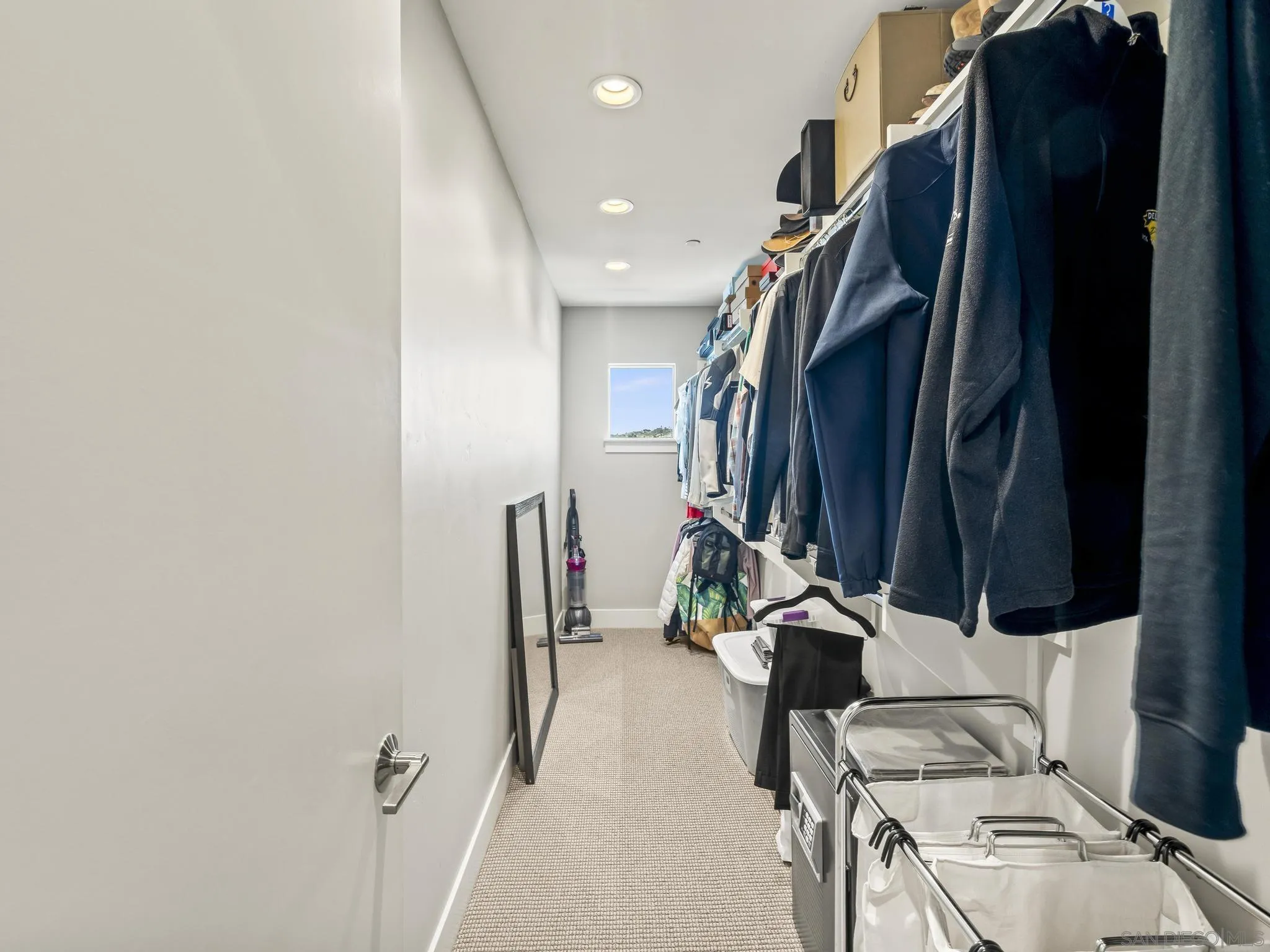 3030 Jarvis St Unit 2