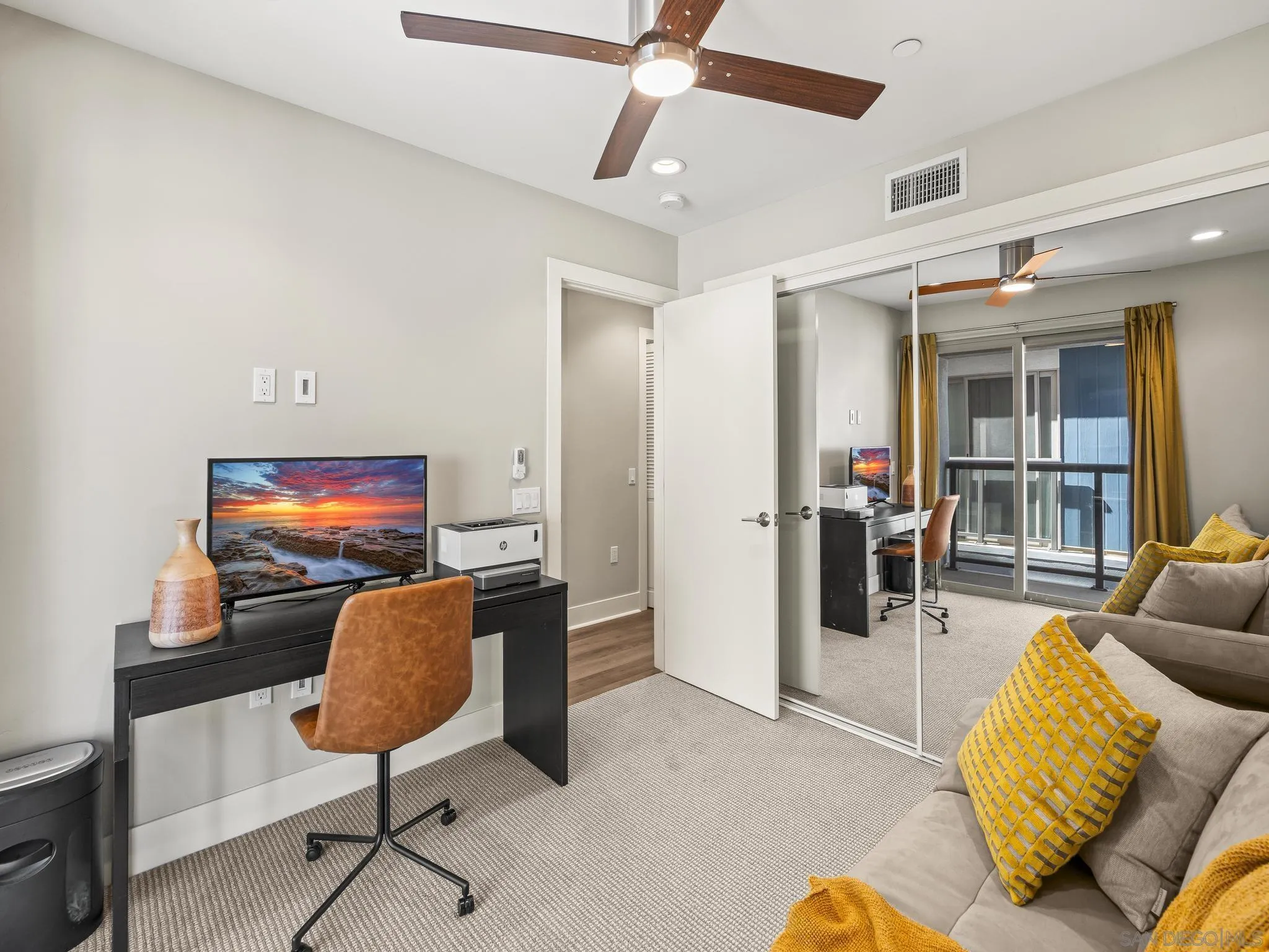 3030 Jarvis St Unit 2