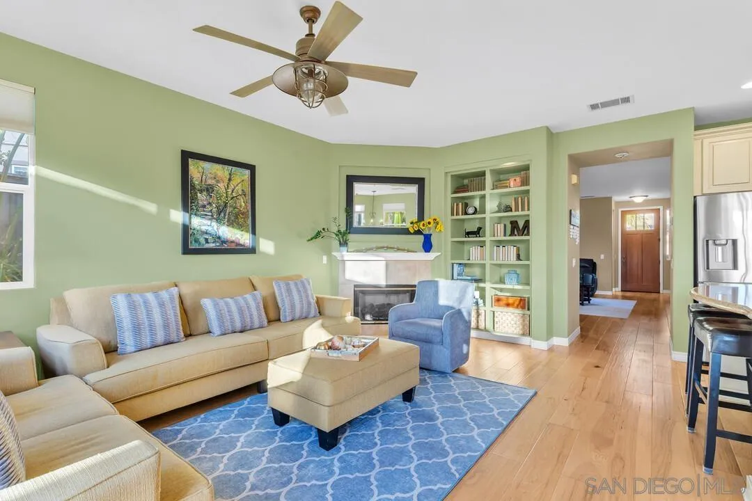 8218 Bryn Glen