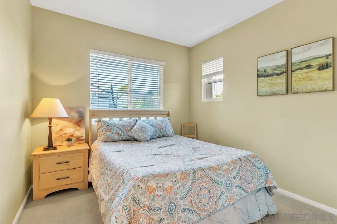 8218 Bryn Glen