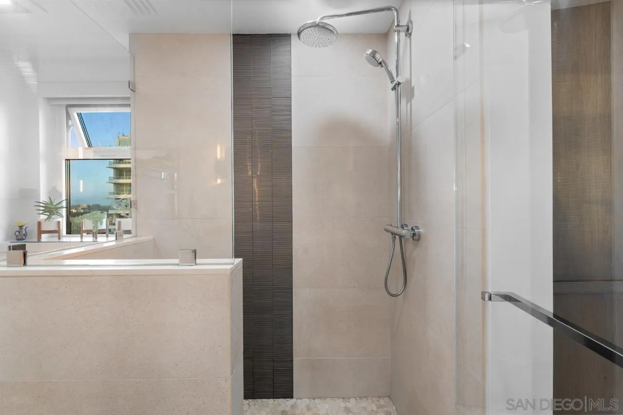 1205 Pacific Hwy Unit 3103