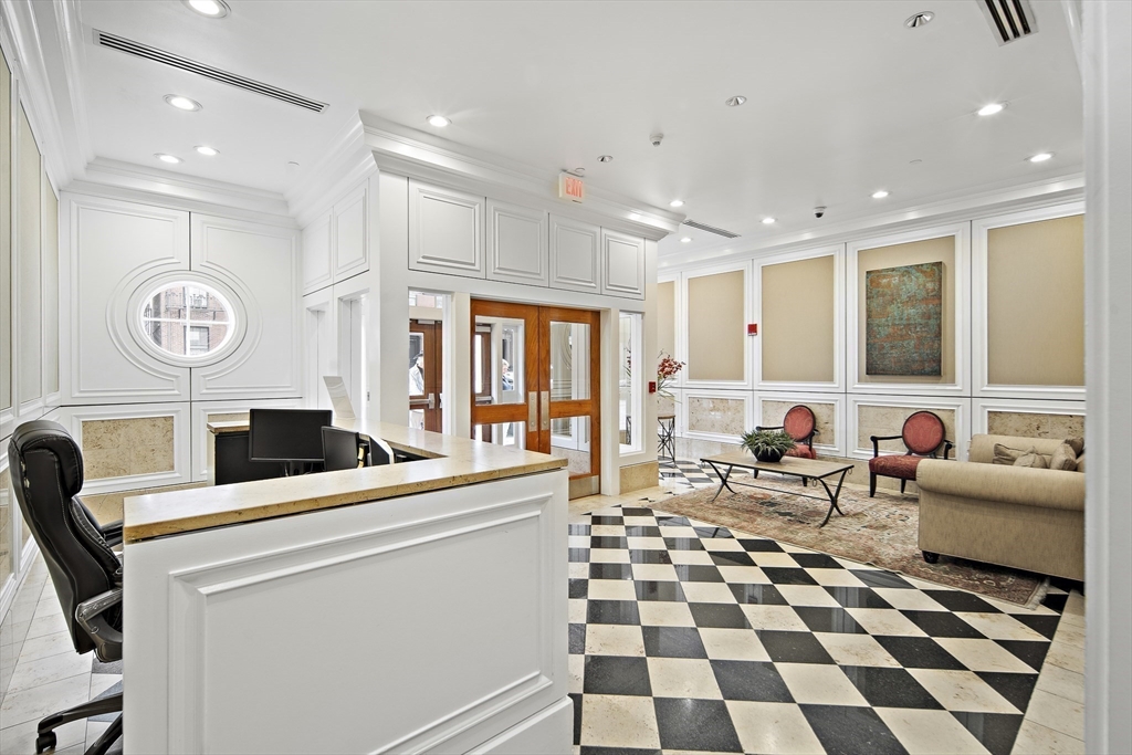 10 Bowdoin Street # 307