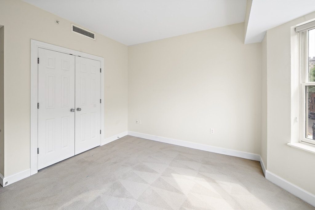 10 Bowdoin Street # 307