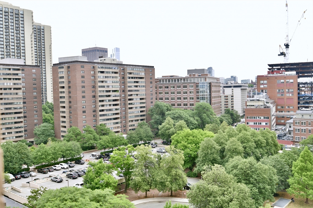 8 Whittier Pl # 12F
