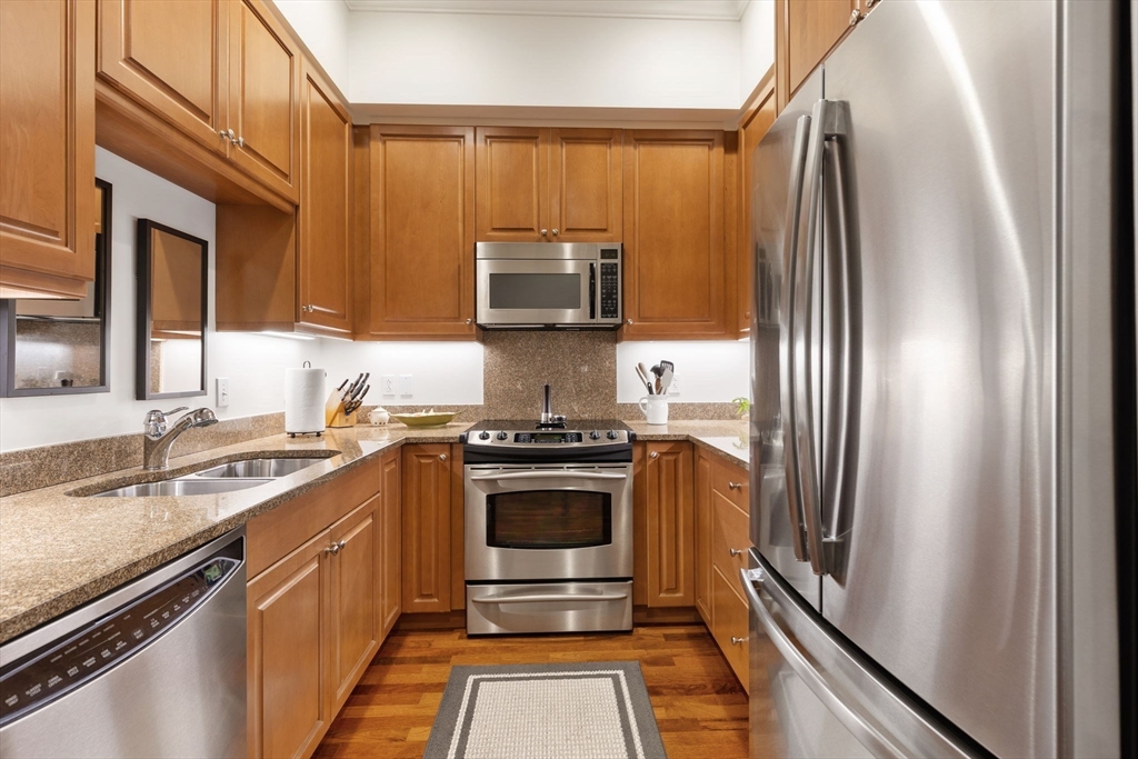 10 Bowdoin St # 20