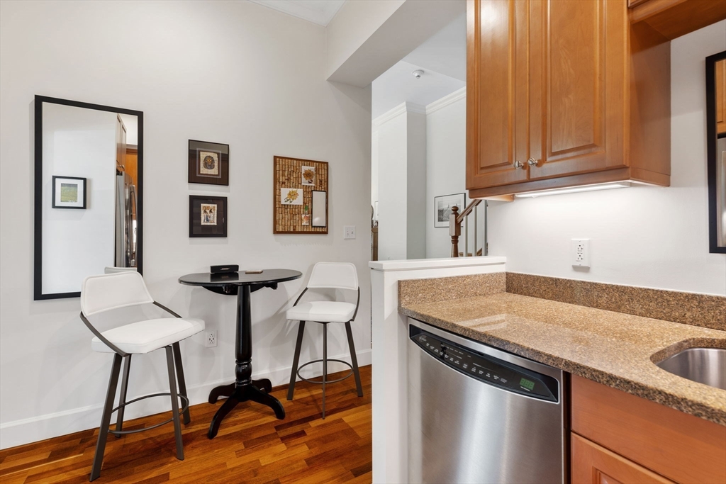 10 Bowdoin St # 20
