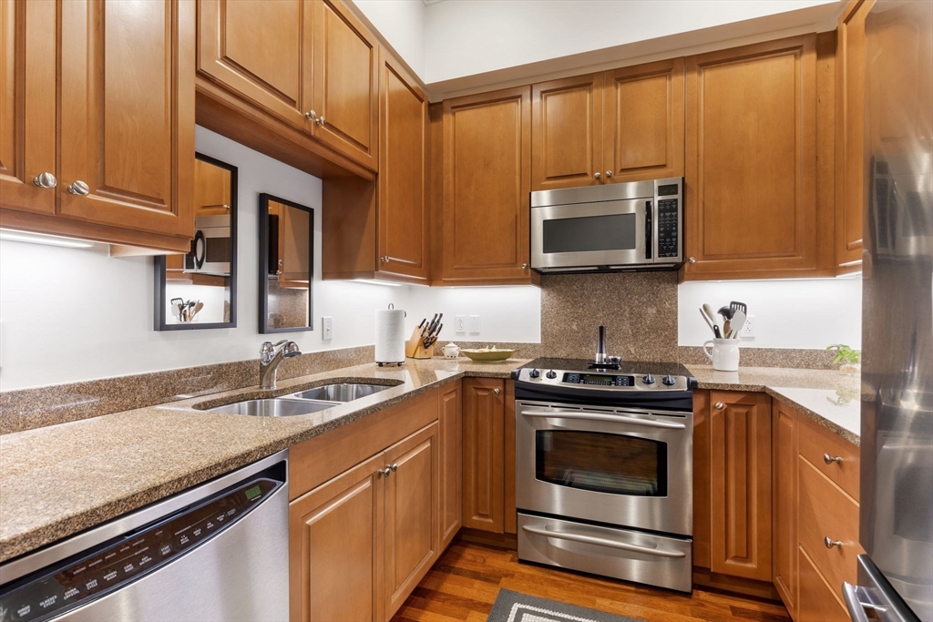 10 Bowdoin St # 20