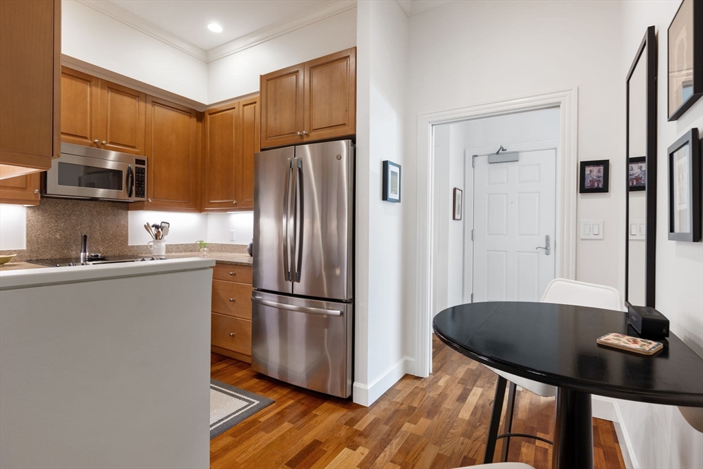 10 Bowdoin St # 20