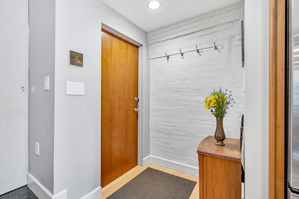 47 Commercial Wharf # 6