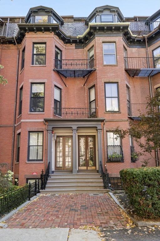 425 Beacon St # 1