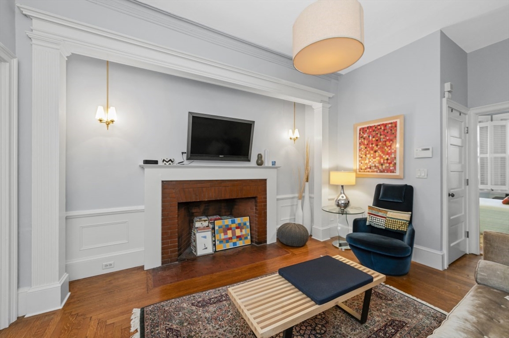425 Beacon St # 1