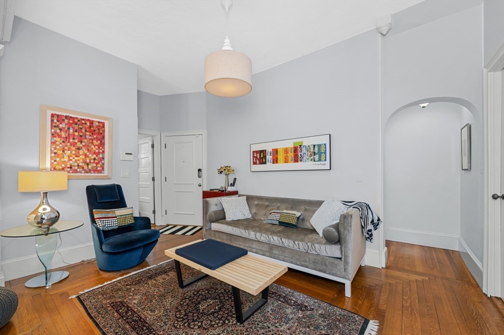 425 Beacon St # 1