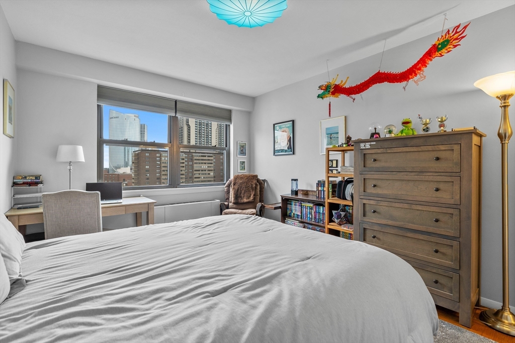 8 Whittier Place # 15E