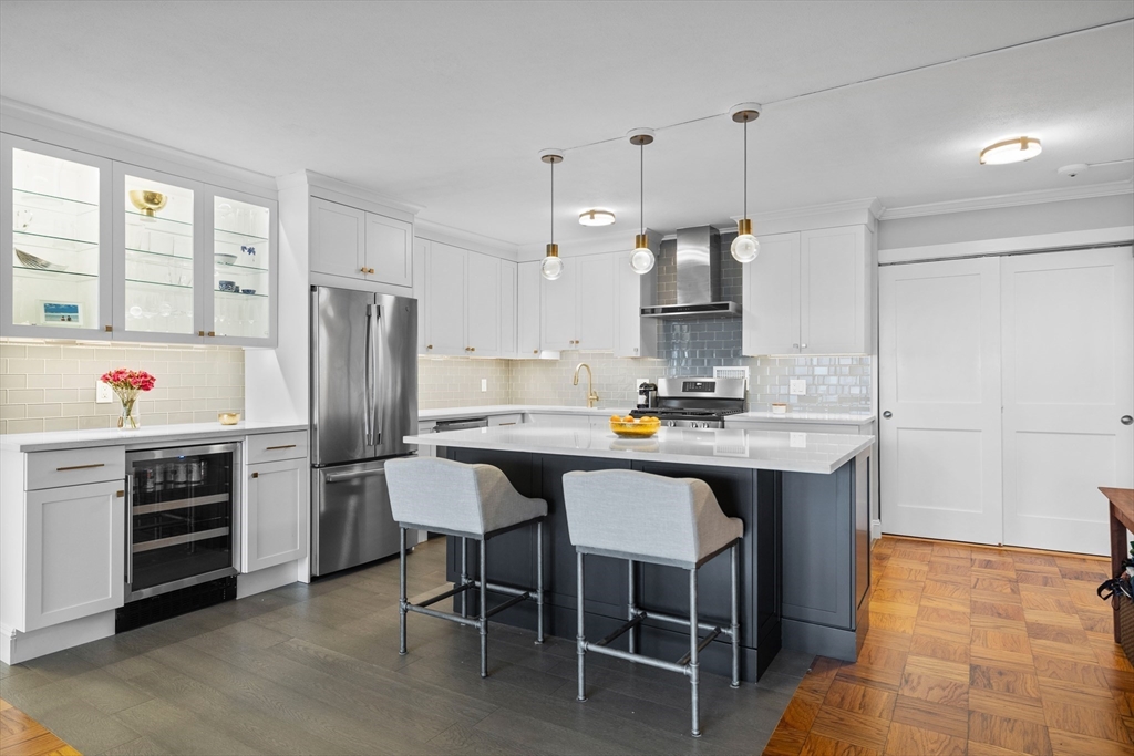 8 Whittier Place # 15E