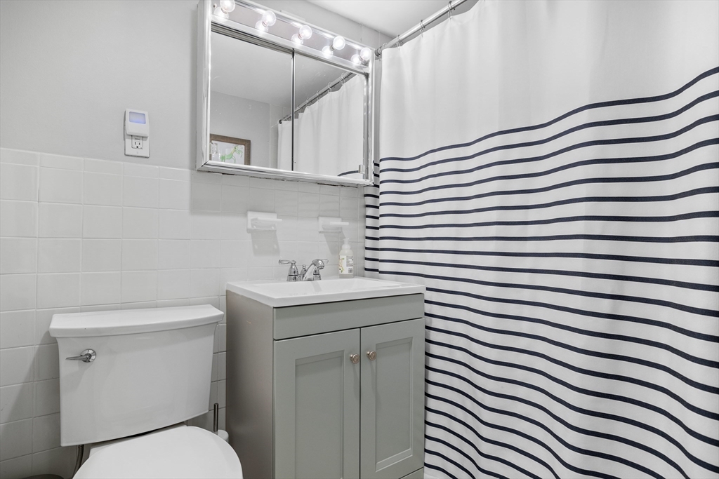 8 Whittier Place # 15E