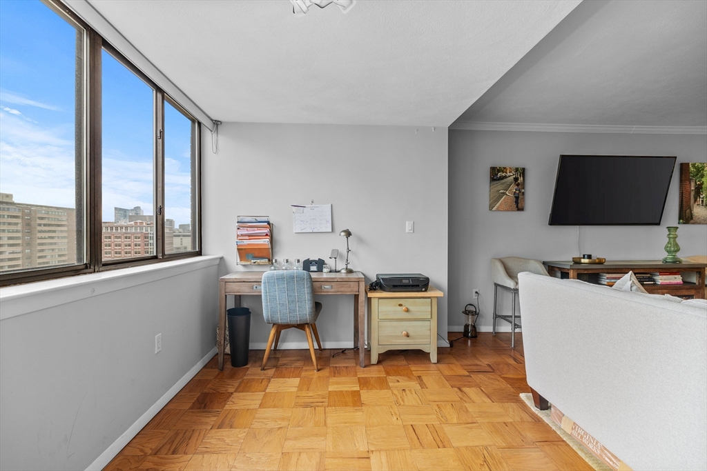 8 Whittier Place # 15E
