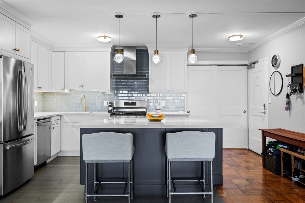 8 Whittier Place # 15E