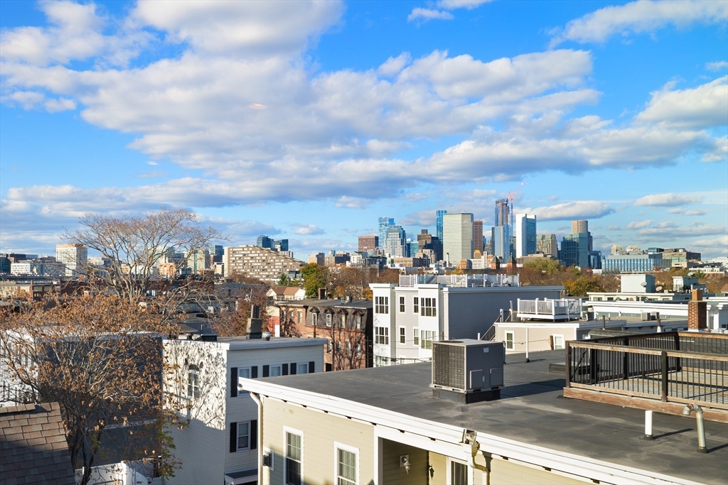 112 W 9th St. Unit: PH4