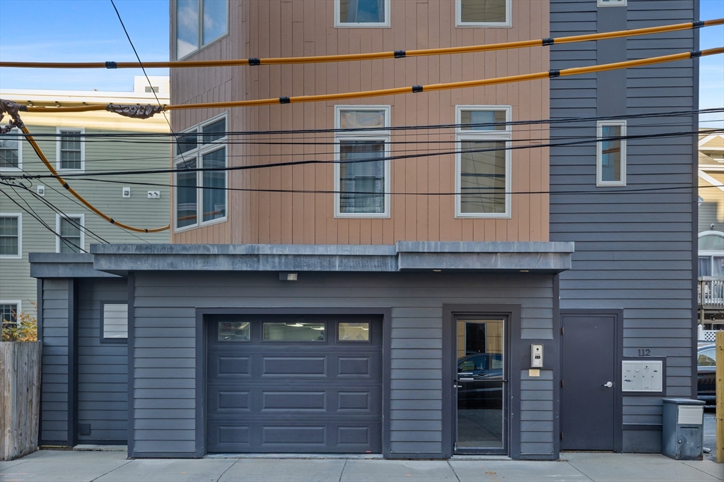 112 W 9th St. Unit: PH4