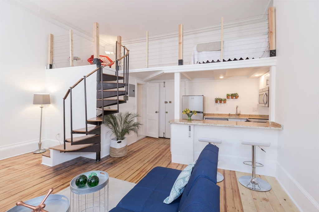85 Marlborough St # 4