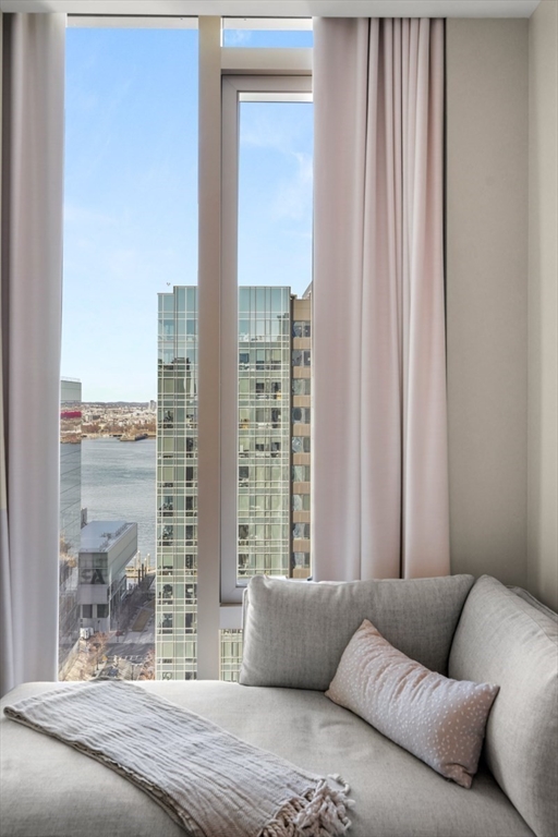 133 Seaport Blvd. # 2102