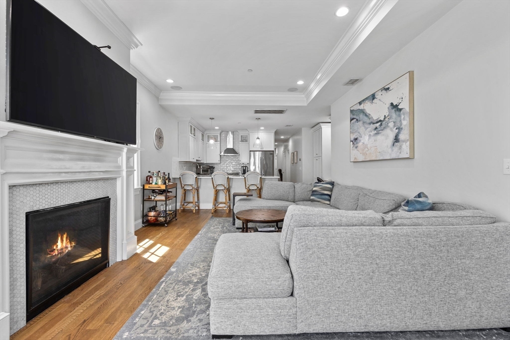25 Mercer St. Unit: PH5