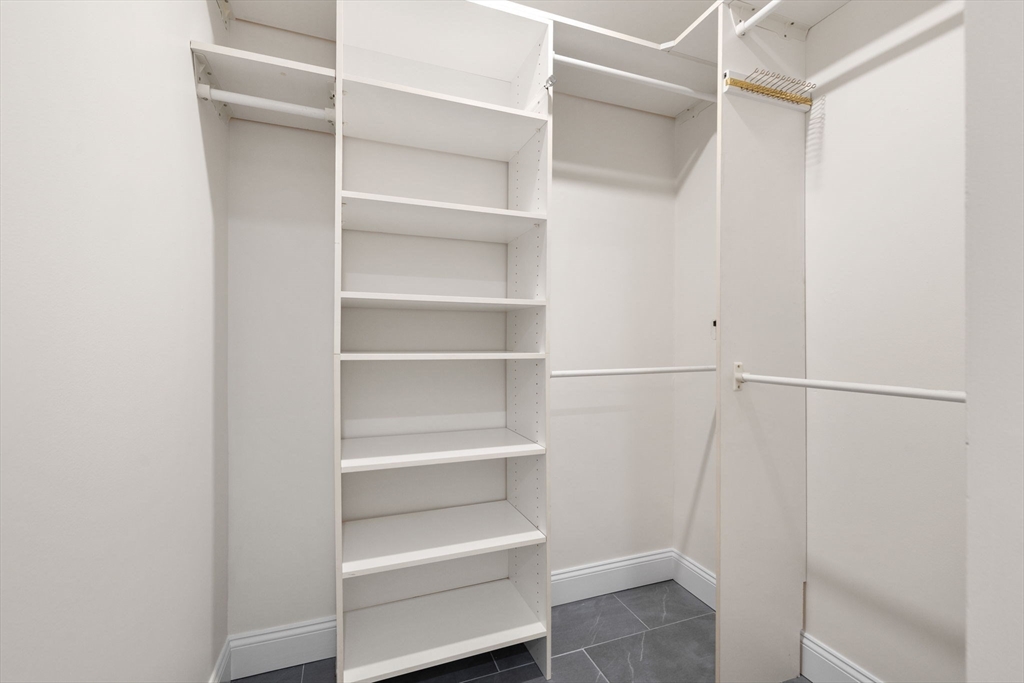 33 Sleeper St # 104