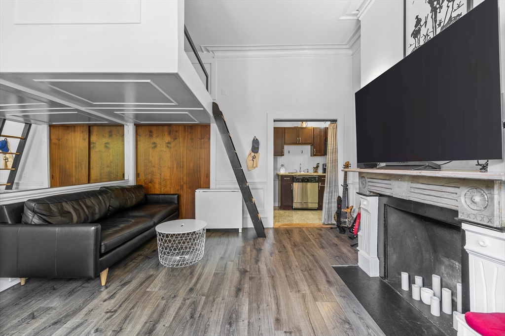 364 Marlborough St. # 1