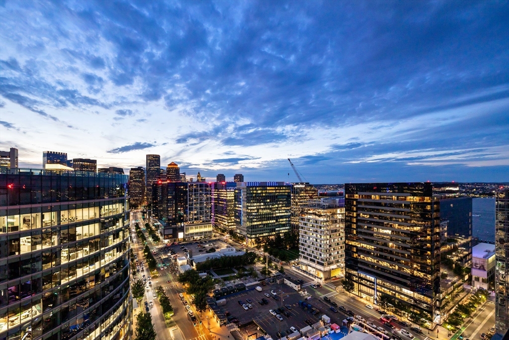 133 Seaport Blvd # 3A Unit: PH 3A