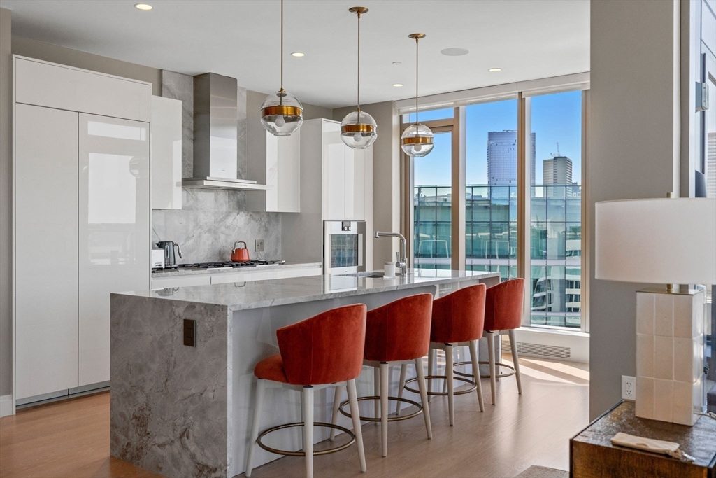 133 Seaport Blvd # 3A Unit: PH 3A