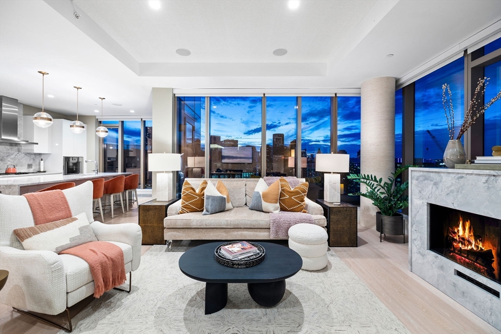 133 Seaport Blvd # 3A Unit: PH 3A