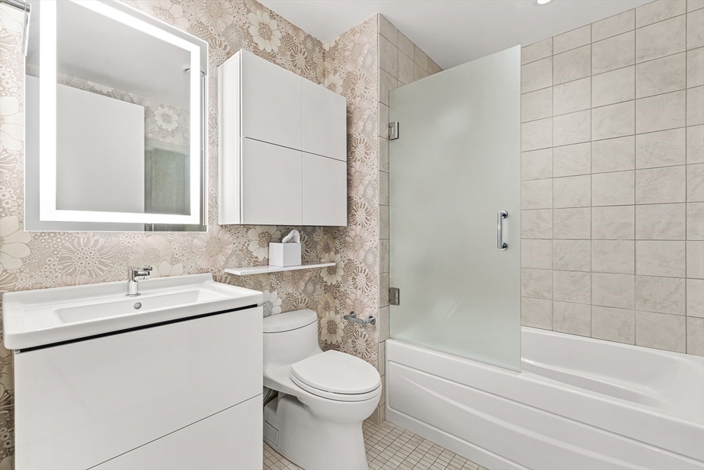 500 Atlantic Avenue # 14T