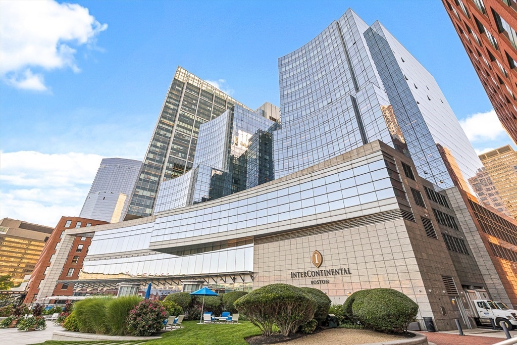 500 Atlantic Avenue # 14T