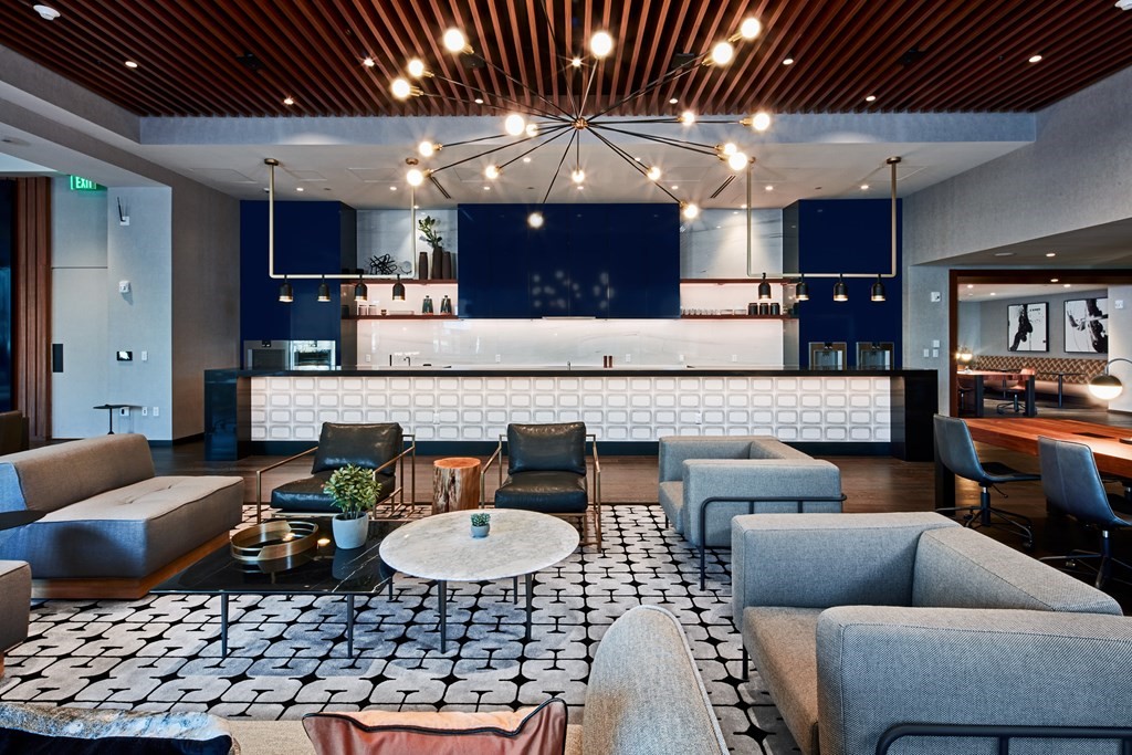 135 Seaport Blvd # 1810