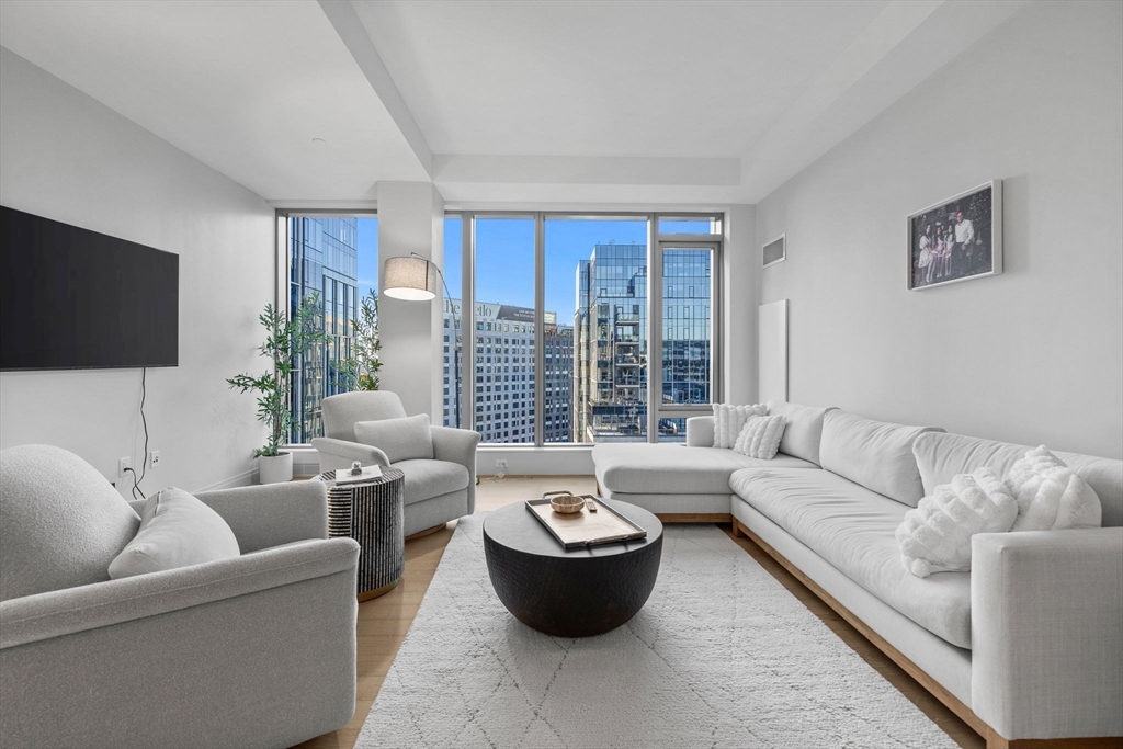 133 Seaport Blvd # 2105