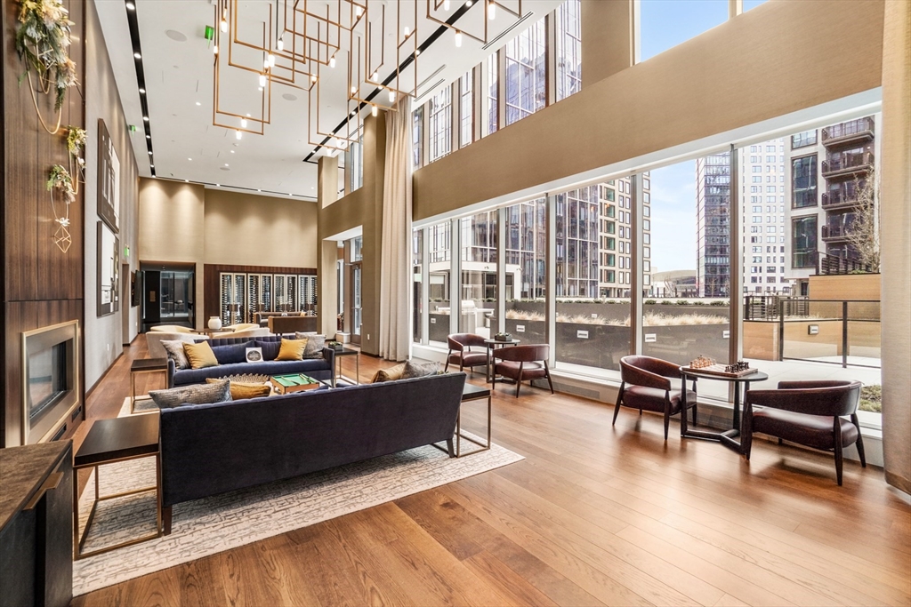 133 Seaport Blvd # 2105