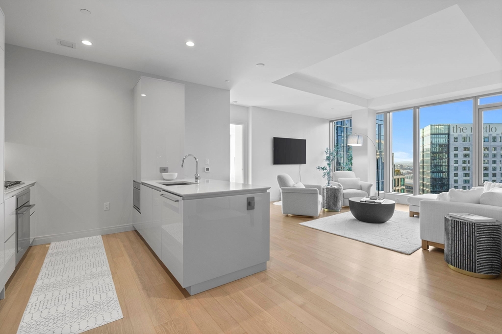 133 Seaport Blvd # 2105