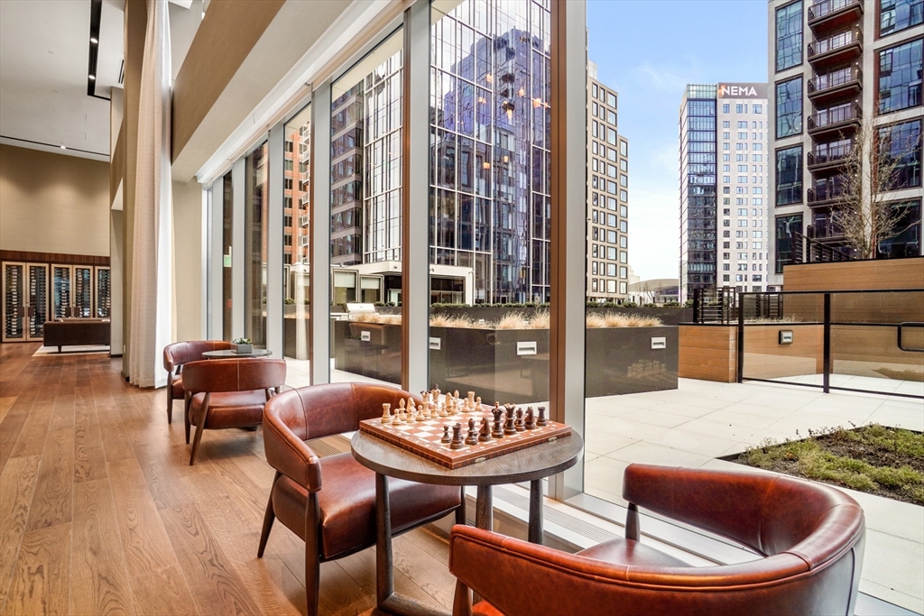 133 Seaport Blvd # 2105