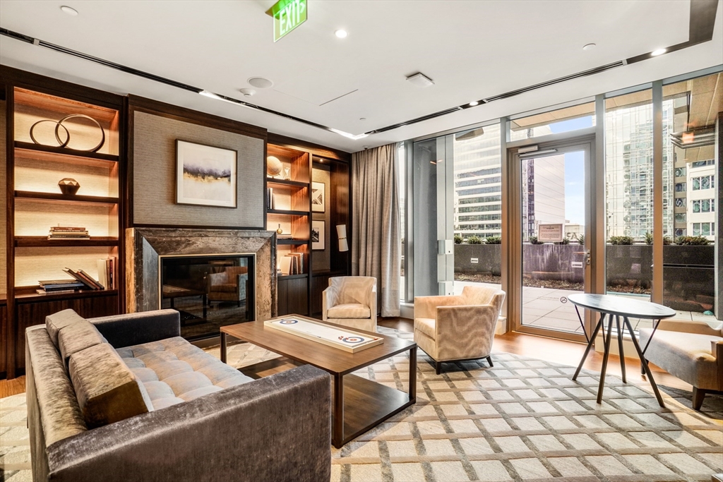 133 Seaport Blvd # 2105