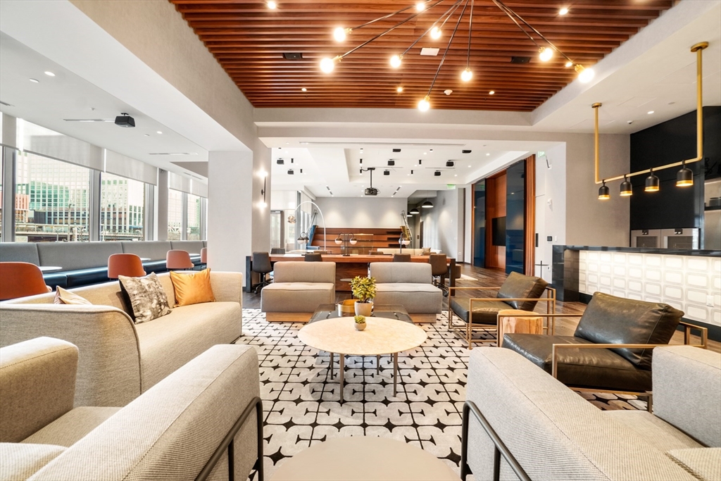 133 Seaport Blvd # 2105