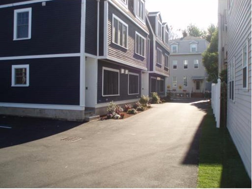 35 Middle St. # 4