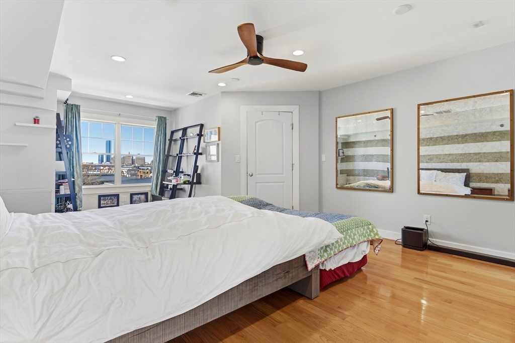 35 Middle St. # 4