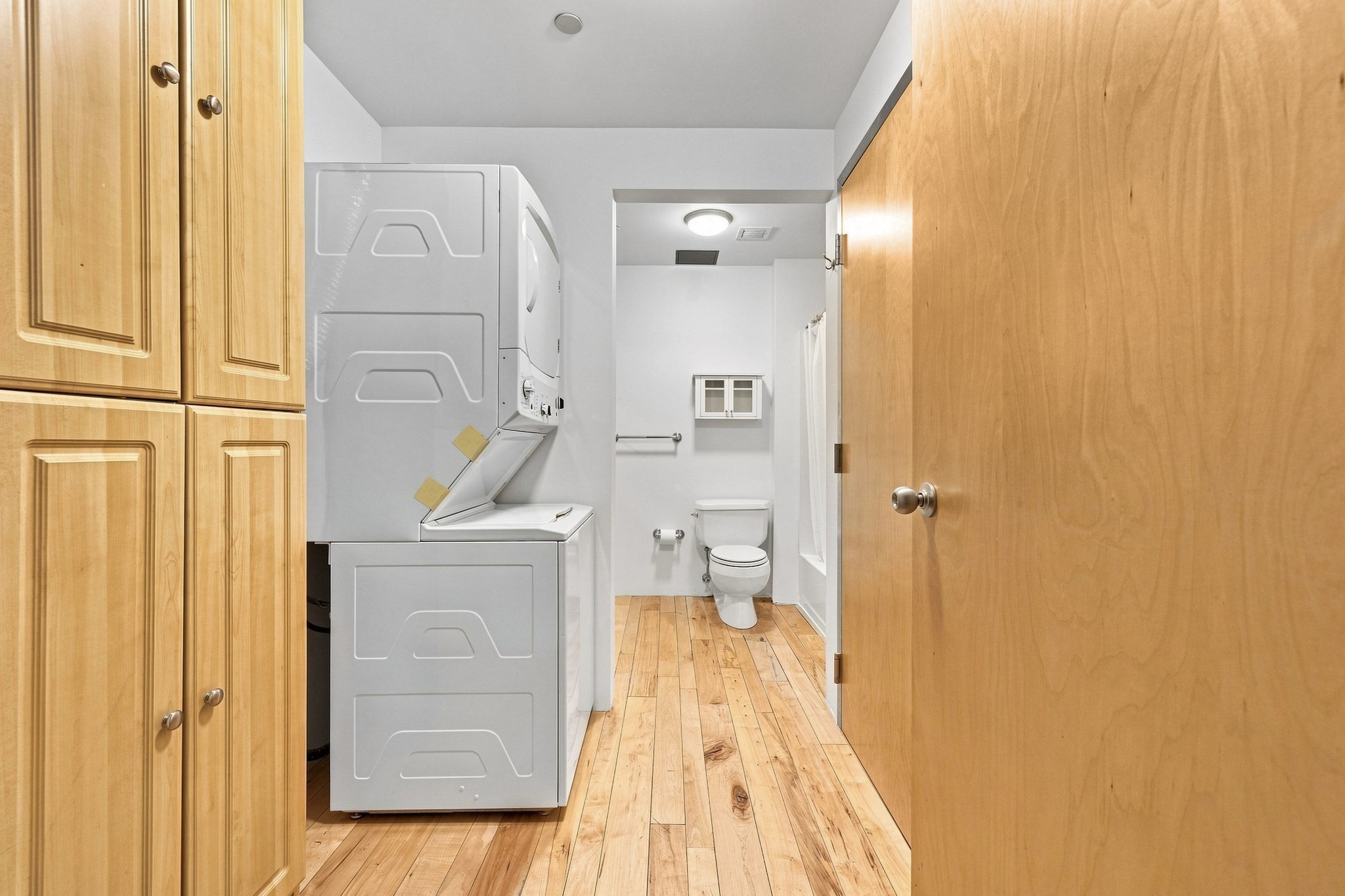 21 Wormwood St. # 323
